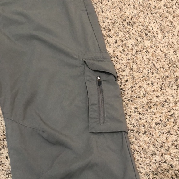 REI Taereen Straight Leg Cargo Pants Size 10 Gray Nylon Spandex Blend UPF 50+ - Picture 3 of 9